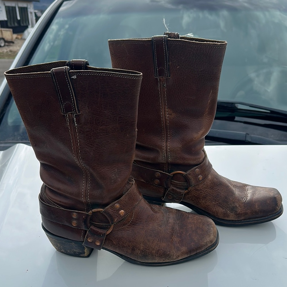 Men’s Durango Brown Leather Harness Boots- distressed and unique- size 12